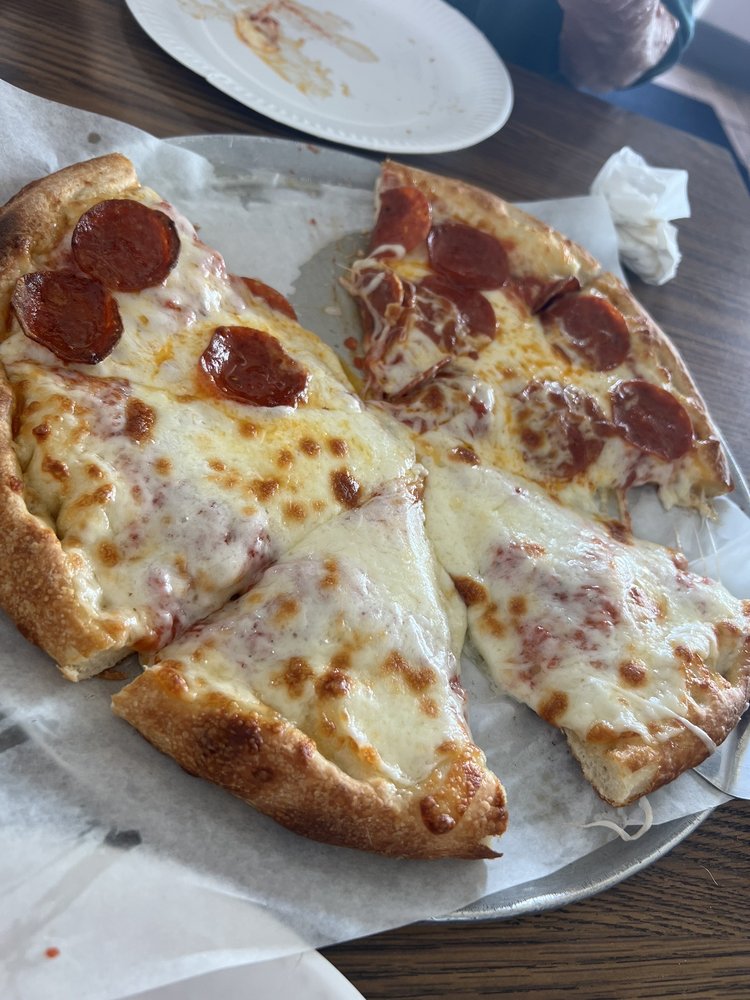 ROCKY’S NEW YORK PIZZA 53 Photos & 110 Reviews 4990 Holt Blvd