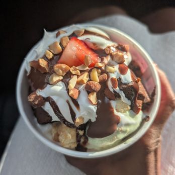 Menchie's - Ice Cream & Frozen Yogurt Near Me - Pearland, Texas Menchie's - Ice Cream & Frozen Yogurt Near Me - Pearland, Texas