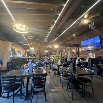 Pasquale's - Wine Bars Near Me - Auburn, California
