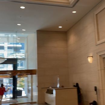 Auberge Vancouver Hotel - Interior entrance - Hotels Near Me - Vancouver, British Columbia Auberge Vancouver Hotel - Interior entrance - Hotels Near Me - Vancouver, British Columbia
