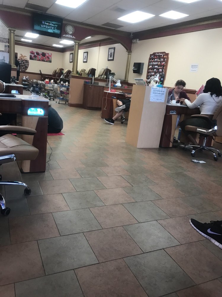 WORLD NAILS Updated August 2024 7333 Landover Rd, Hyattsville