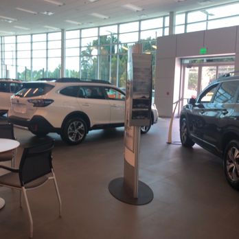 Jim Keras Subaru Hacks Cross - Showroom - Car Dealers Near Me - Memphis, Tennessee