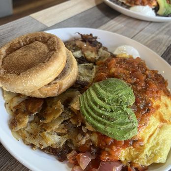 Doyle Street Cafe - The Ranchero Omelette - Breakfast & Brunch Near Me - Emeryville, California