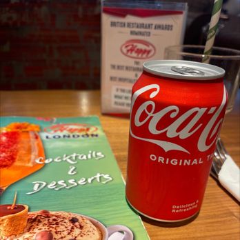 Happy Restaurant - Not much of a Cola selection, lots of alcohol choices - Seafood Near Me - London, XGL