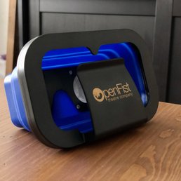 VR goggles made for cellphone screen VR goggles made for cellphone screen