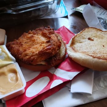 Chick-fil-A - Open spicy chicken sandwich & chic fil a sauce - Chicken Shop Near Me - Lincoln, Nebraska Chick-fil-A - Open spicy chicken sandwich & chic fil a sauce - Chicken Shop Near Me - Lincoln, Nebraska