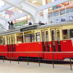 Bauhaus - Indoor-Tram