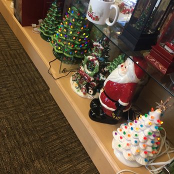 Banner's Hallmark Shop - Cards & Stationery Near Me - Oakton, Virginia