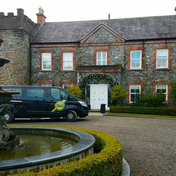 Ballymagarvey Village - The front of Ballymagarvey Village - Hostels Near Me - Ballymagarvey, MH