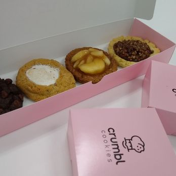 Crumbl - Kendall - Bakeries Near Me - Miami, Florida