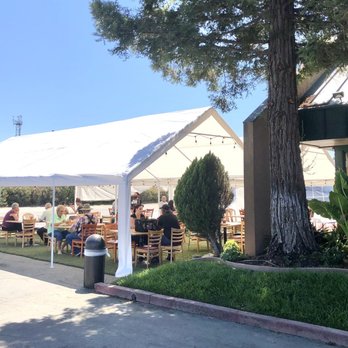 Black Bear Diner Willows - New patio with a tent - American Near Me - Willows, California