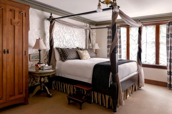 Abigail's Hotel by null