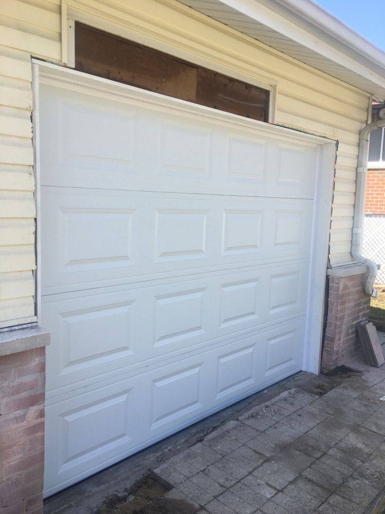 Amigo Garage Services - Garage Door Contractor in Chicago, IL