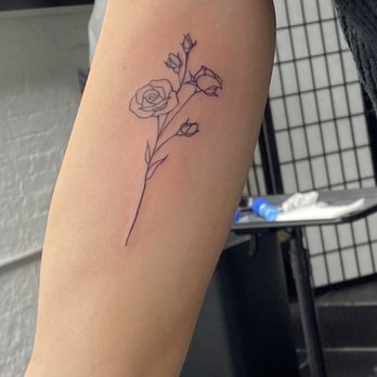 6 Skulls Tattoo - Tattoo Near Me - New York, New York