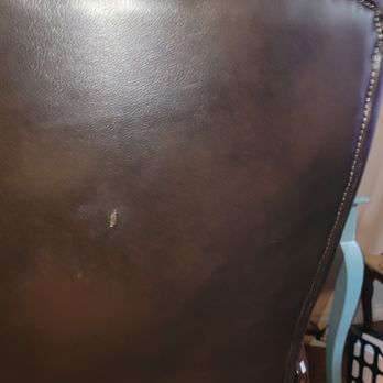 Allegiance Van Lines - Picture of scratched chair different section - Movers Near Me - Pompano Beach, Florida