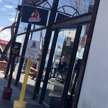 Sassy Bird - Outside - Chicken Shop Near Me - Lancaster, California