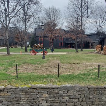 Maker's Mark Distillery - Grounds - Tours Near Me - Loretto, Kentucky