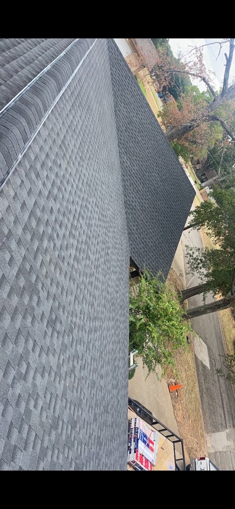 Slide of Top Dawg Roofing