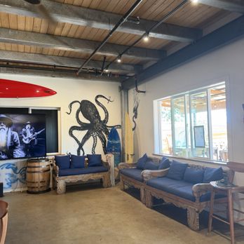 Haleiwa Distilling - Main bar area - Distilleries Near Me - Waialua, Hawaii