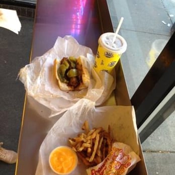 Al's Beef - Sandwiches Near Me - Chicago, Illinois