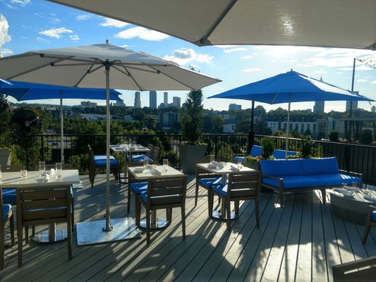 Estrella Rooftop by null