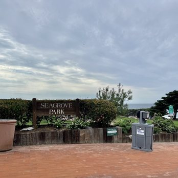 Seagrove Park - Parks Near Me - Del Mar, California