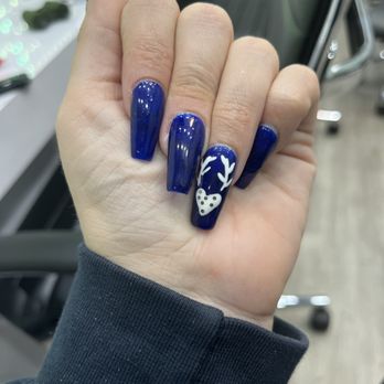 Bella Nails Lashes & Spa - Eyelash Service Near Me - Garden Grove, California