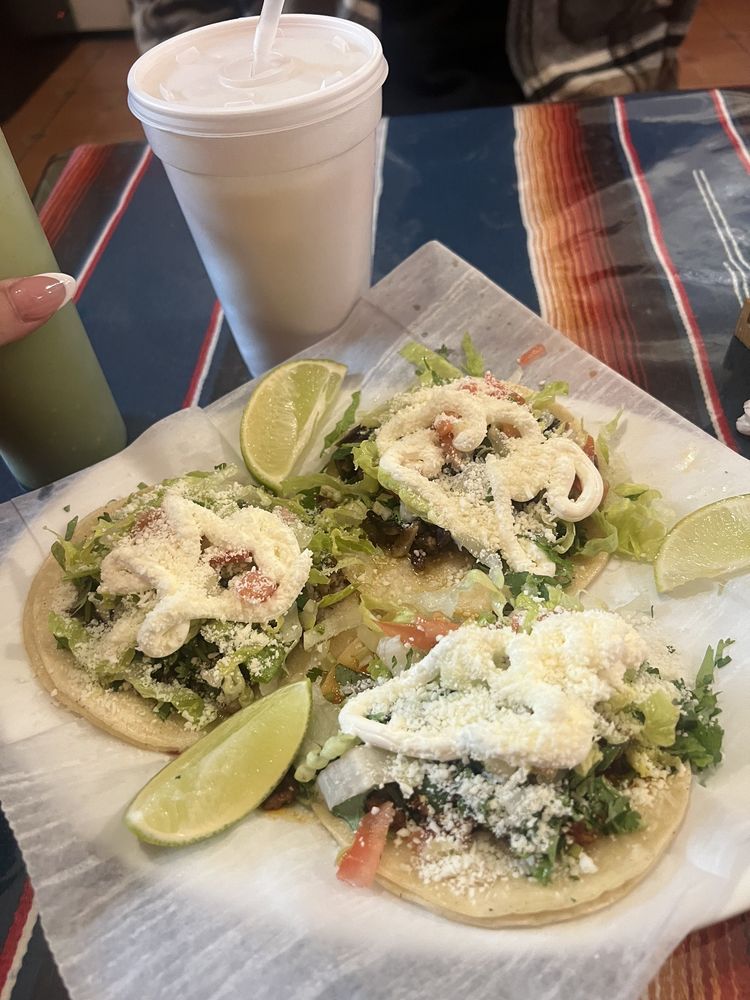 3 Amigos Taqueria