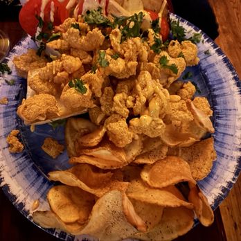 Memphis Whistle - Shrimp poboys - Cocktail Bars Near Me - Memphis, Tennessee Memphis Whistle - Shrimp poboys - Cocktail Bars Near Me - Memphis, Tennessee