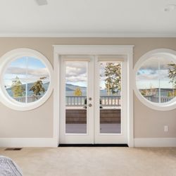 Leah Courage | The Courage Group with ONE Real Estate - Looking for architectural elegance and refinement in your next home? Leah Courage and Jon Russell will help you achieve your goals!
