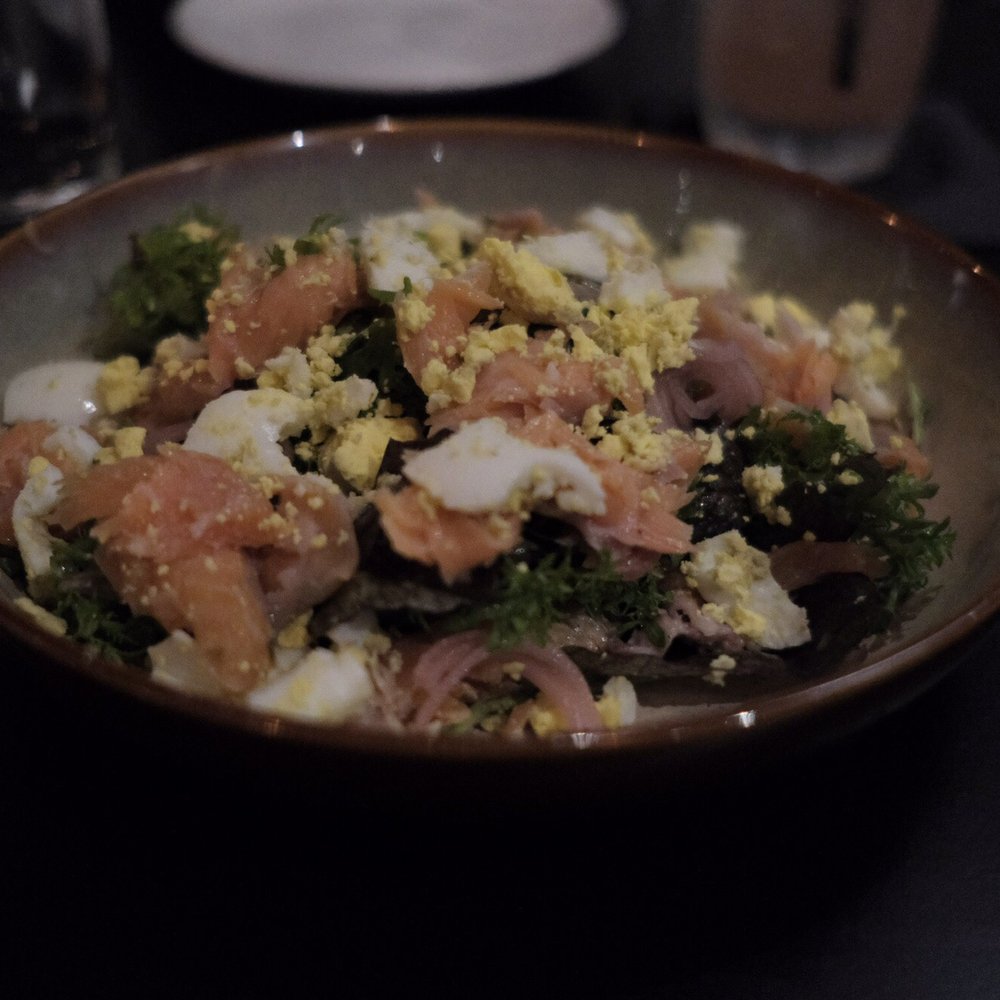 Restaurant Iris - Salmon salad - Cajun/Creole Near Me - Memphis, Tennessee