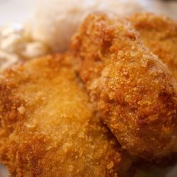 Poke On Da Run - Ahi katsu (sauces not pictured - sweet soy, wasabi aioli, dynamite)