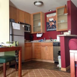 Kitchen with everything but an oven. And they will pick up groceries for you! Kitchen with everything but an oven. And they will pick up groceries for you!