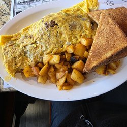Lina's Place - Philly Cheesesteak omelet