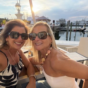 Black Pearl Seafood Chophouse - Seafood Near Me - Port Jefferson, New York