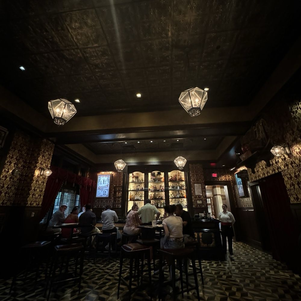 AbracadaBar - Cocktail Bars Near Me - Orlando, Florida