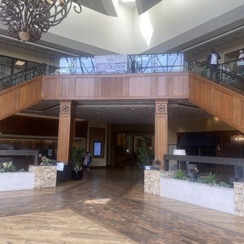 Hilton DFW Lakes Executive Conference Center - Entrance - Hotels Near Me - Grapevine, Texas Hilton DFW Lakes Executive Conference Center - Entrance - Hotels Near Me - Grapevine, Texas