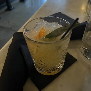 Public House - The Frankie - Cocktail Bars Near Me - Ferndale, Michigan