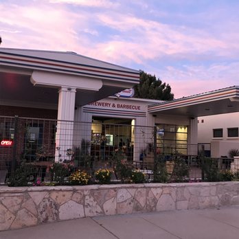 Brick Vault Brewery and Barbeque - Barbeque Near Me - Marathon, Texas