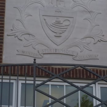 Harpeth Hall School - Inscription on the Upper School exterior. - Elementary Schools Near Me - Nashville, Tennessee Harpeth Hall School - Inscription on the Upper School exterior. - Elementary Schools Near Me - Nashville, Tennessee