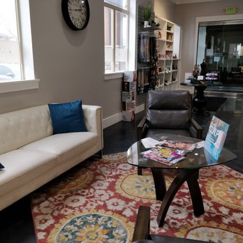 Ottalaus Salon - Waiting area - Hair Salons Near Me - Lehi, Utah