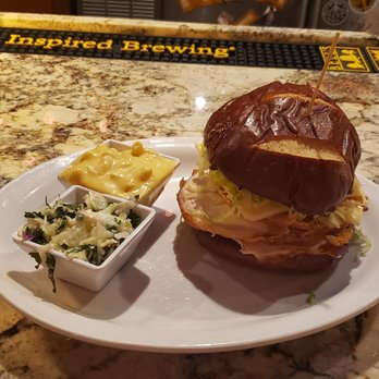 Jerry's - Eli W with Mac N Cheese and Cider Slaw. - Sandwiches Near Me - Chicago, Illinois