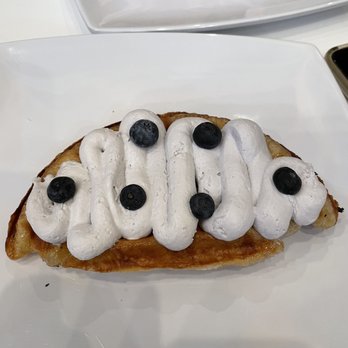 Sweet Moon - Blueberry Croffle (yum) - Shaved Ice Near Me - Seattle, Washington