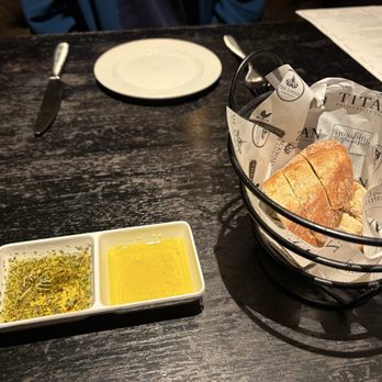 Smashing Grapes - Bread - Wine Bars Near Me - Columbia, Maryland Smashing Grapes - Bread - Wine Bars Near Me - Columbia, Maryland