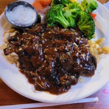 Green Street Tavern - Tips & spaetzle - Barbeque Near Me - Galena, Illinois Green Street Tavern - Tips & spaetzle - Barbeque Near Me - Galena, Illinois