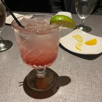 Venue Restaurant & Lounge - NA Spiced Cranberry Spritzer - New American Near Me - Lincoln, Nebraska Venue Restaurant & Lounge - NA Spiced Cranberry Spritzer - New American Near Me - Lincoln, Nebraska