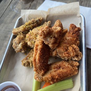 Midtown Spirits - Lemon pepper and Bloody Mary BBQ wings - Bars Near Me - Sacramento, California