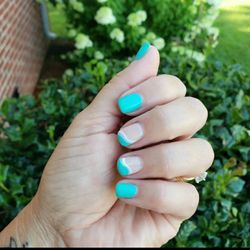 Nails First - Gel manicure with wave design