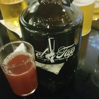 El Tap - Sangria 32 oz! - Beer Bar Near Me - San Juan, Puerto Rico