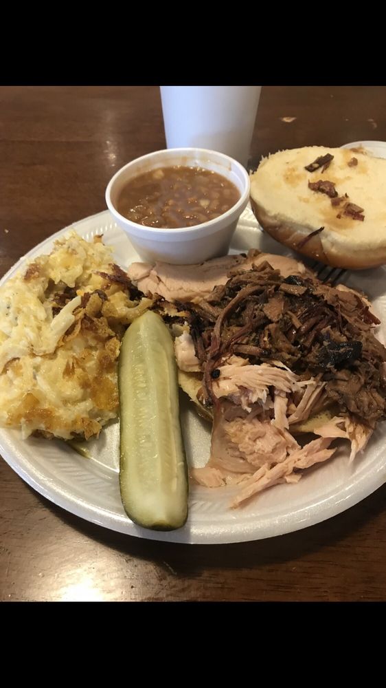 LONNIE Q’S BBQ 73 Photos & 135 Reviews 3150 SE 21st St, Topeka, KS